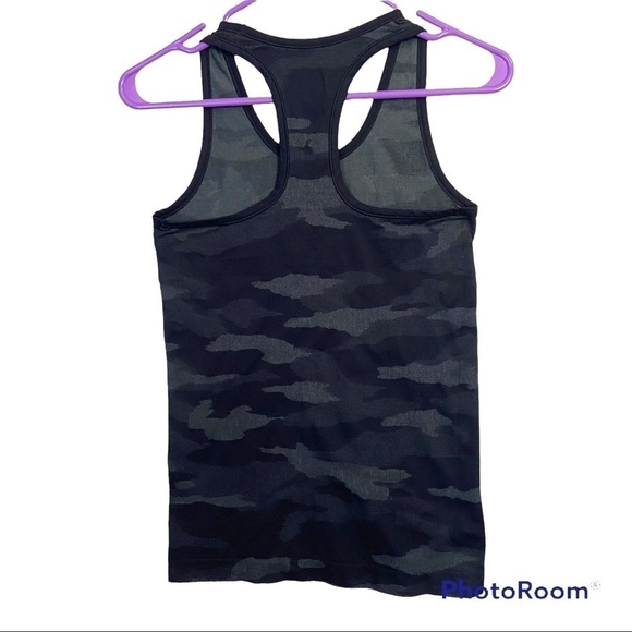 Athleta Speedlight Camo Racerback Tank Black Gray Seamless Anti Odor - Picture 7 of 9